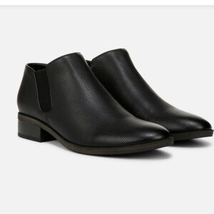 🆕Naturalizer Black Leather Ankle Boots